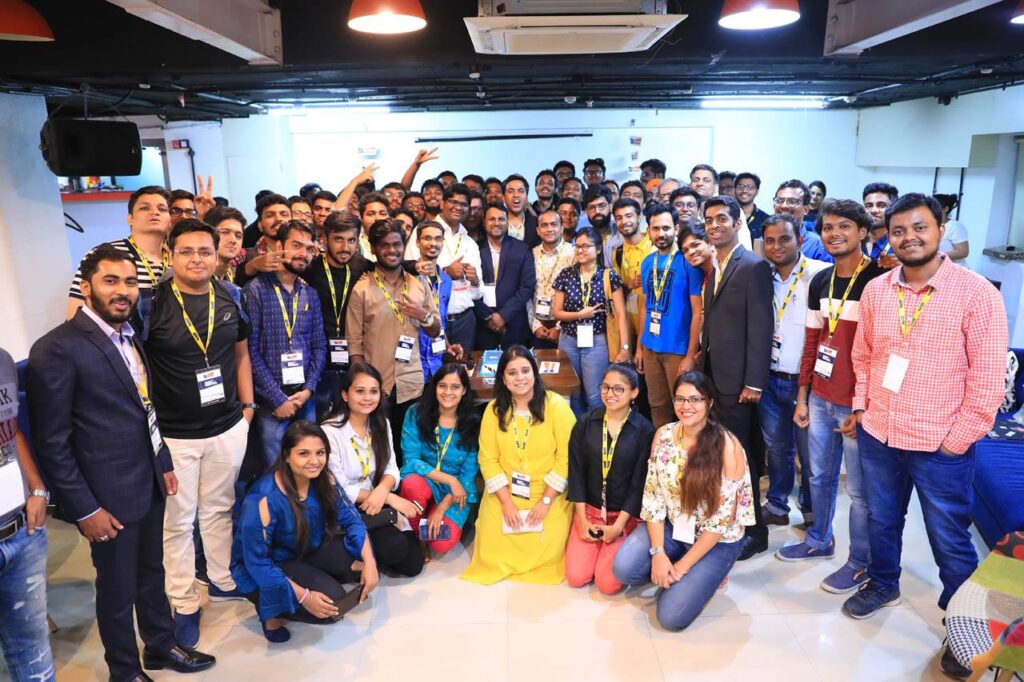 The Art of Drawing Readers In: Your attractive post title goes here